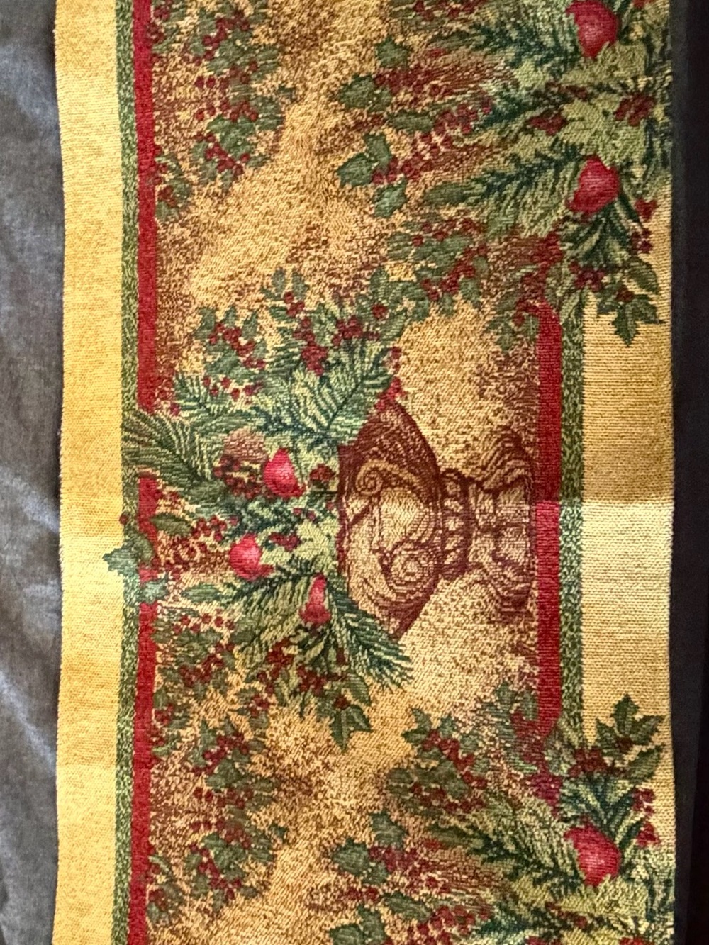Holiday Decorative Table Runner - Gold and Red